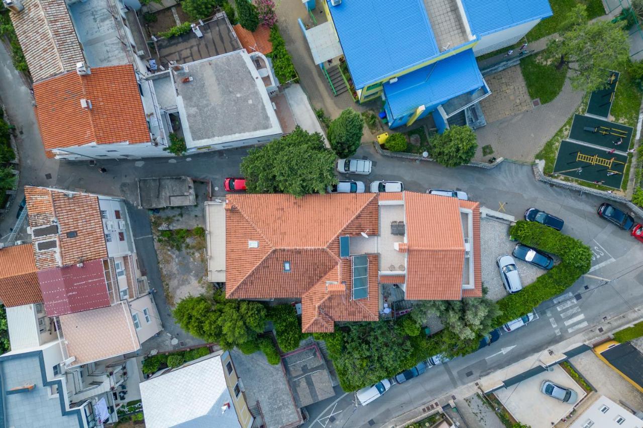 Apartments Lonzor I Selce Exterior photo