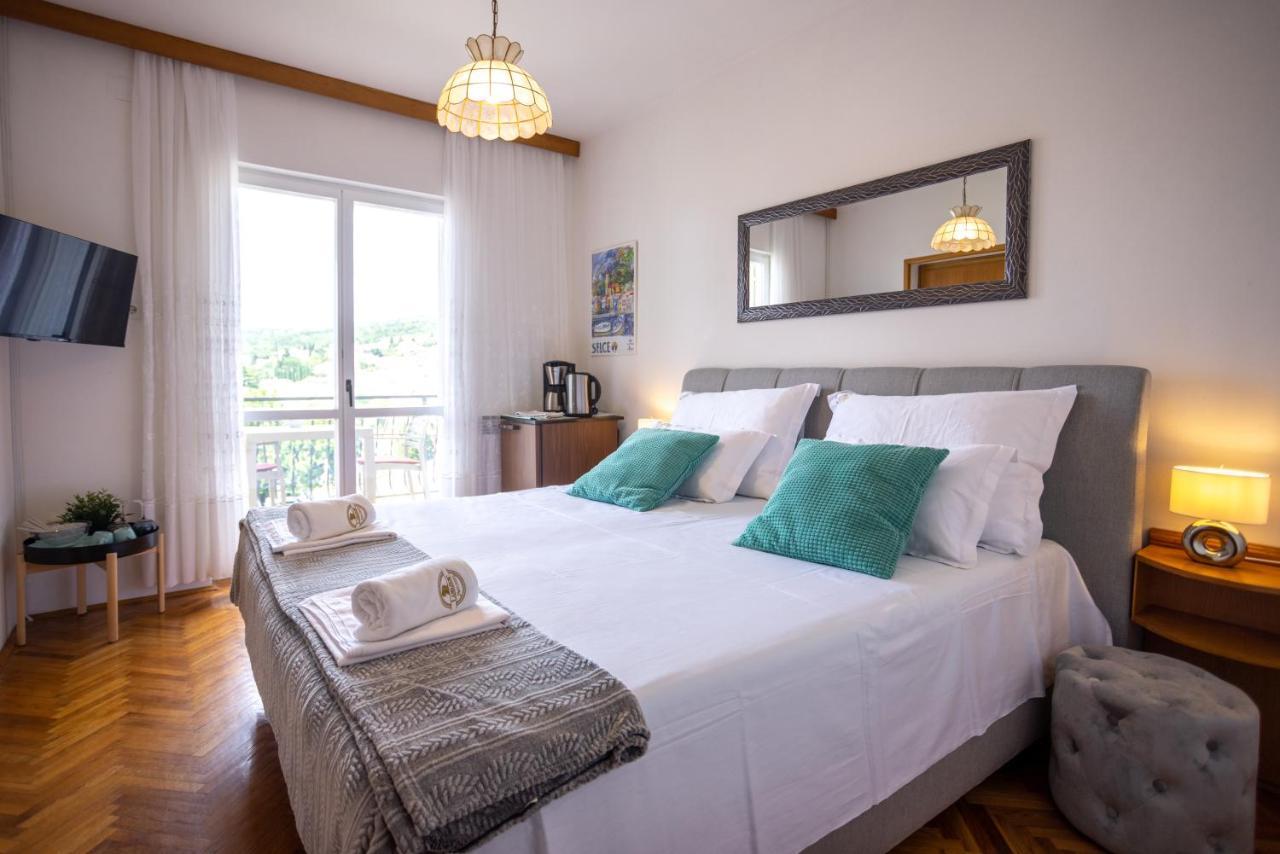Apartments Lonzor I Selce Exterior photo